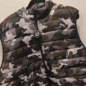 Swiss Tech Gray Camouflage Vest